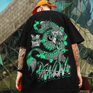 Camiseta con estampado de dragón